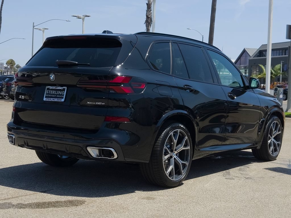 New 2026 BMW X5 xDrive50e w/ M Sport Package AWD/4WD image 18