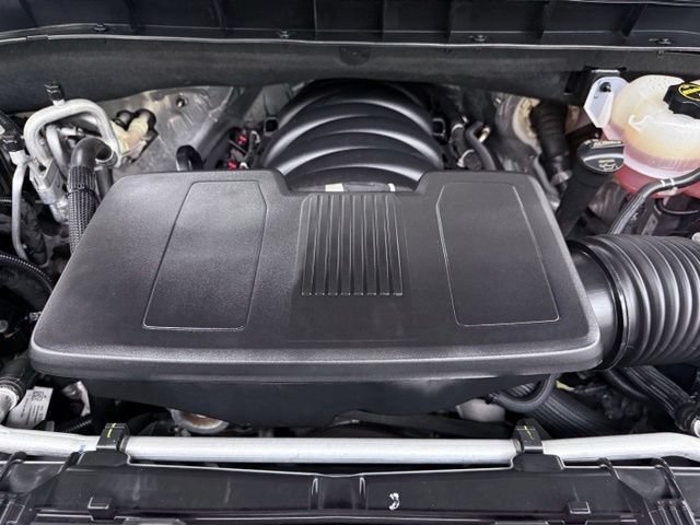 Used 2025 Chevrolet Suburban Z71 AWD/4WD image 14