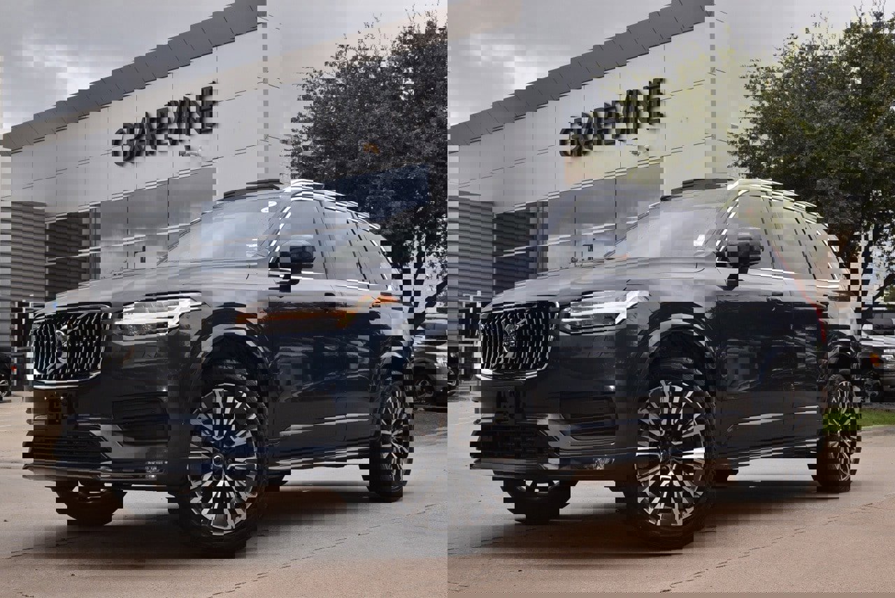 Used 2022 Volvo XC90 T5 Momentum