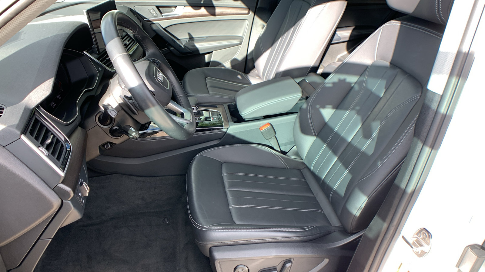 Used 2023 Audi Q5 2.0T Premium Plus w/ Premium Plus Package AWD/4WD image 13