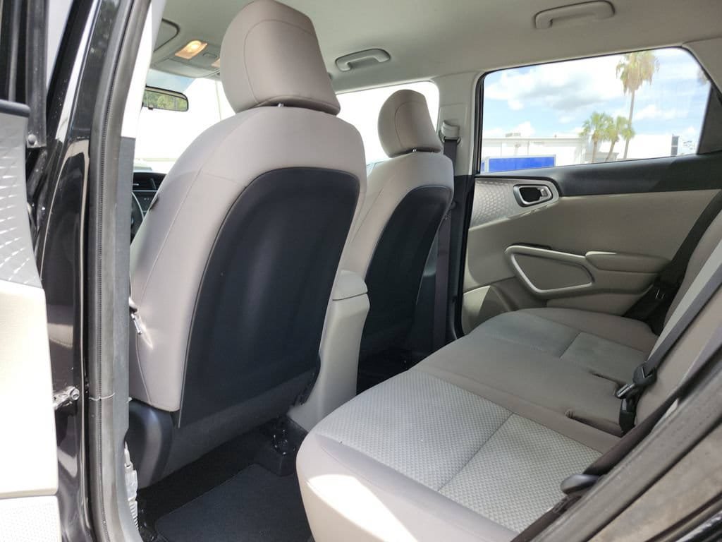 Certified 2021 Kia Soul LX FWD image 16