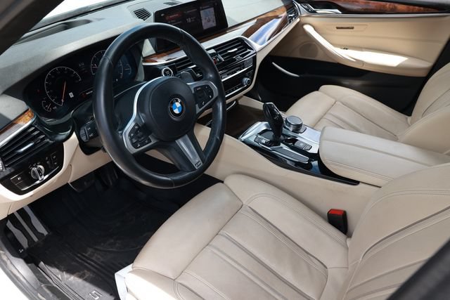 Used 2019 BMW 540i w/ M Sport Package RWD image 6