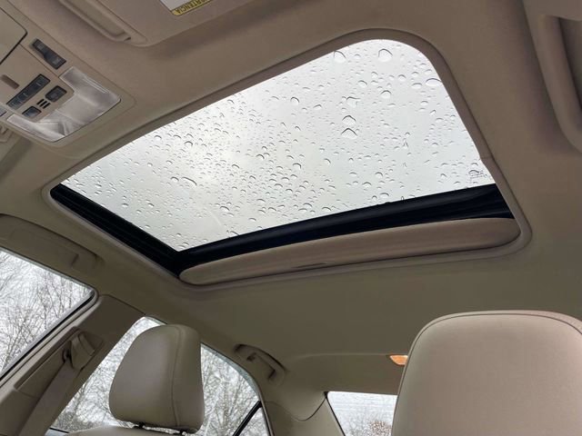 Used 2014 Toyota Camry XLE w/ Leather Package image 19