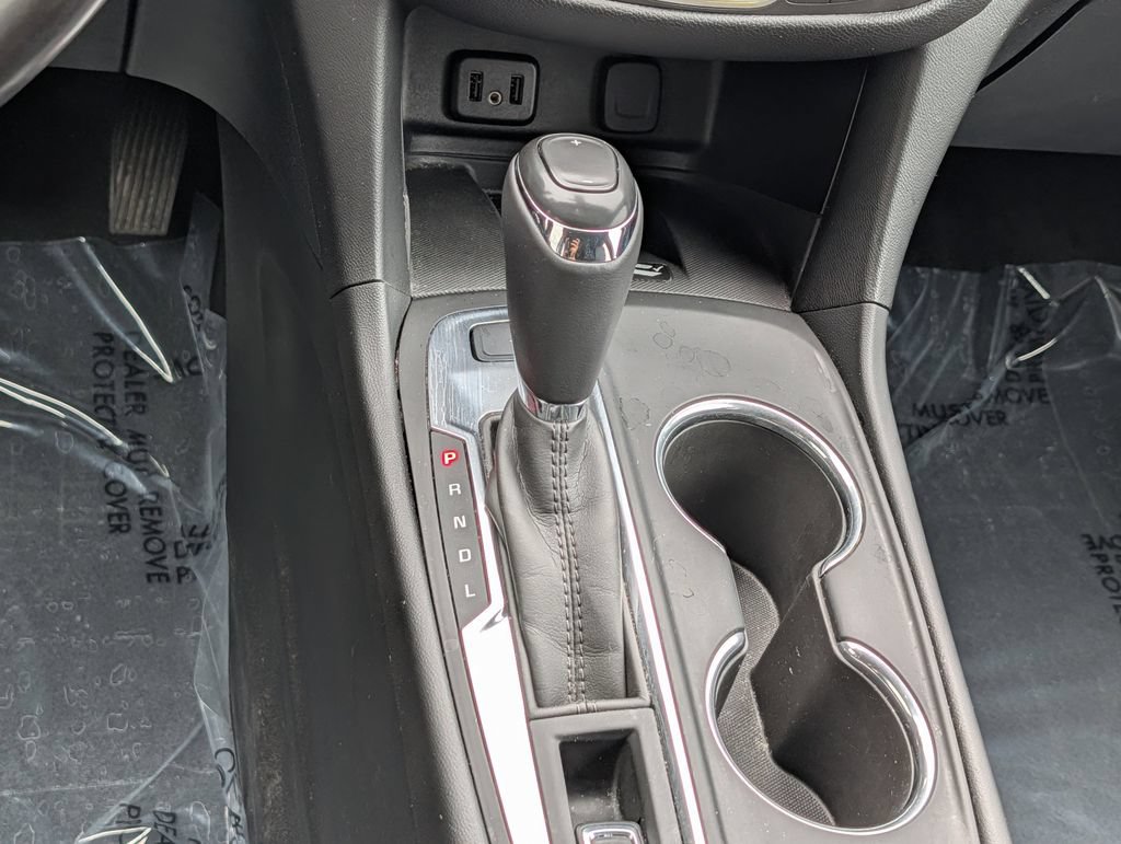 Used 2018 Chevrolet Equinox Premier FWD image 20