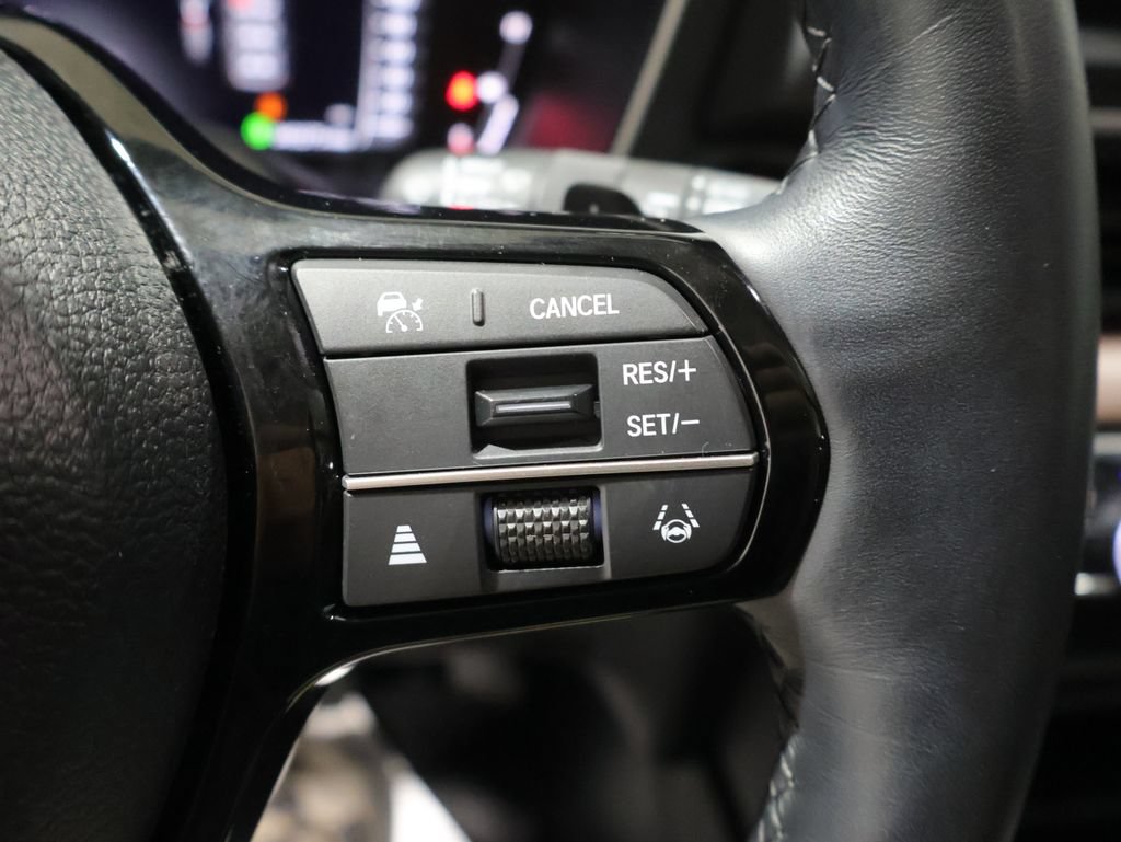 Used 2024 Honda Pilot Elite image 37