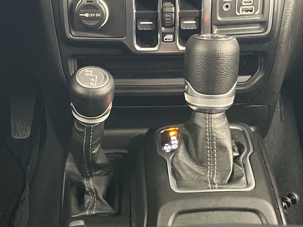 Used 2024 Jeep Wrangler Sport S image 19