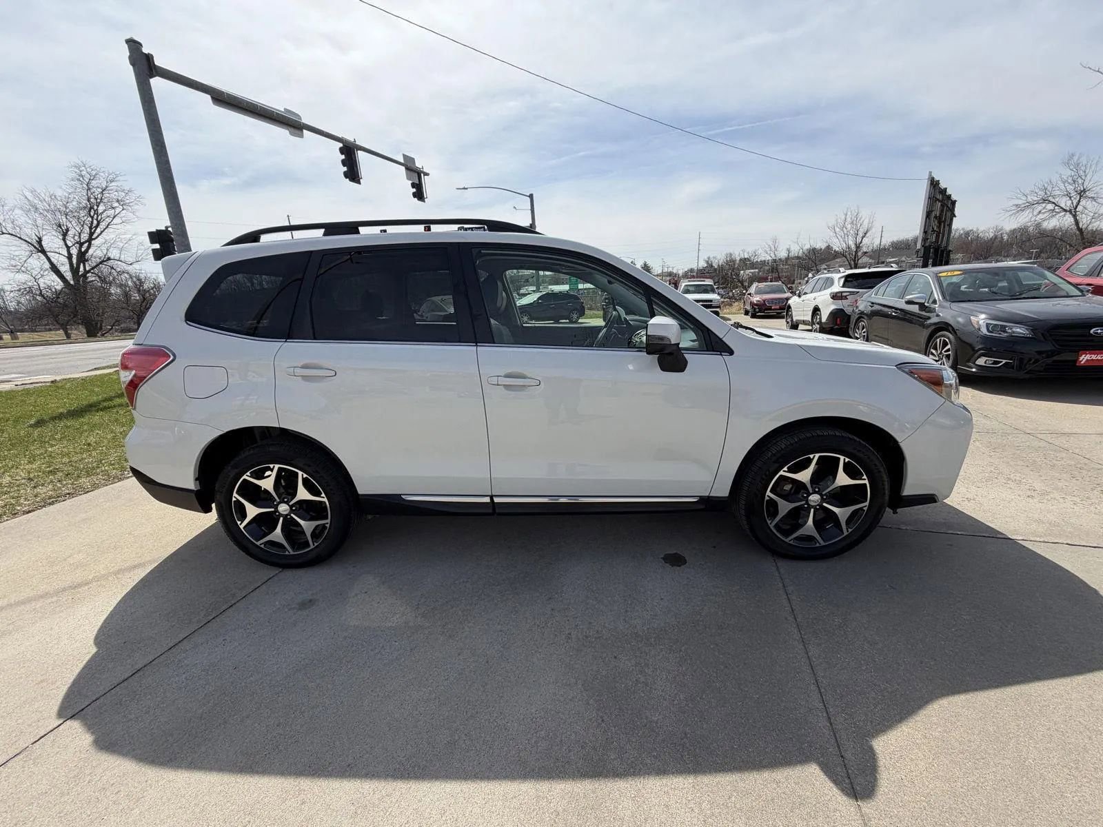 Used 2016 Subaru Forester 2.0XT Touring w/ Eyesight & Navigation System image 4