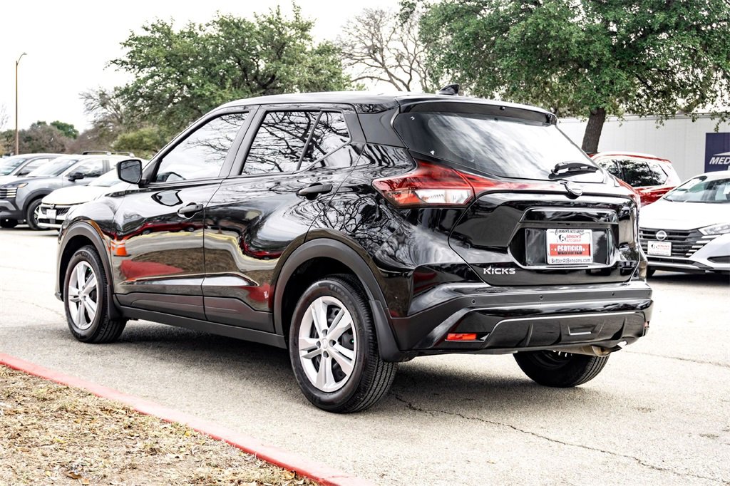 Used 2025 Nissan Kicks Play S image 7