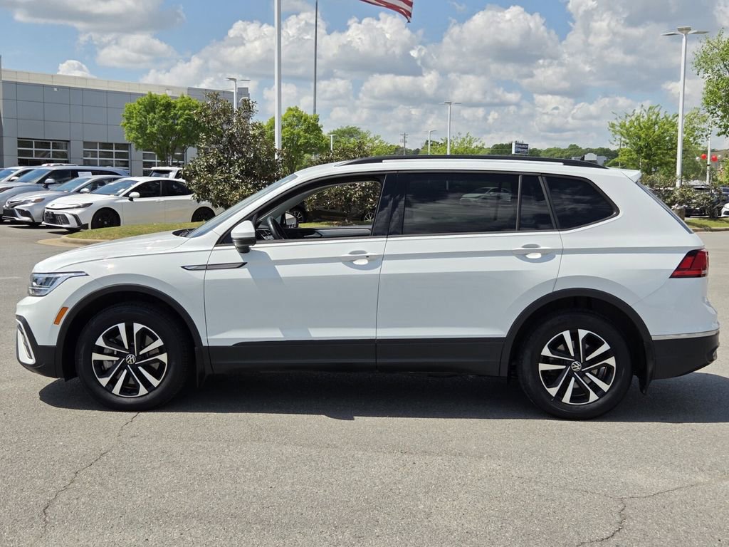 Used 2024 Volkswagen Tiguan S image 2