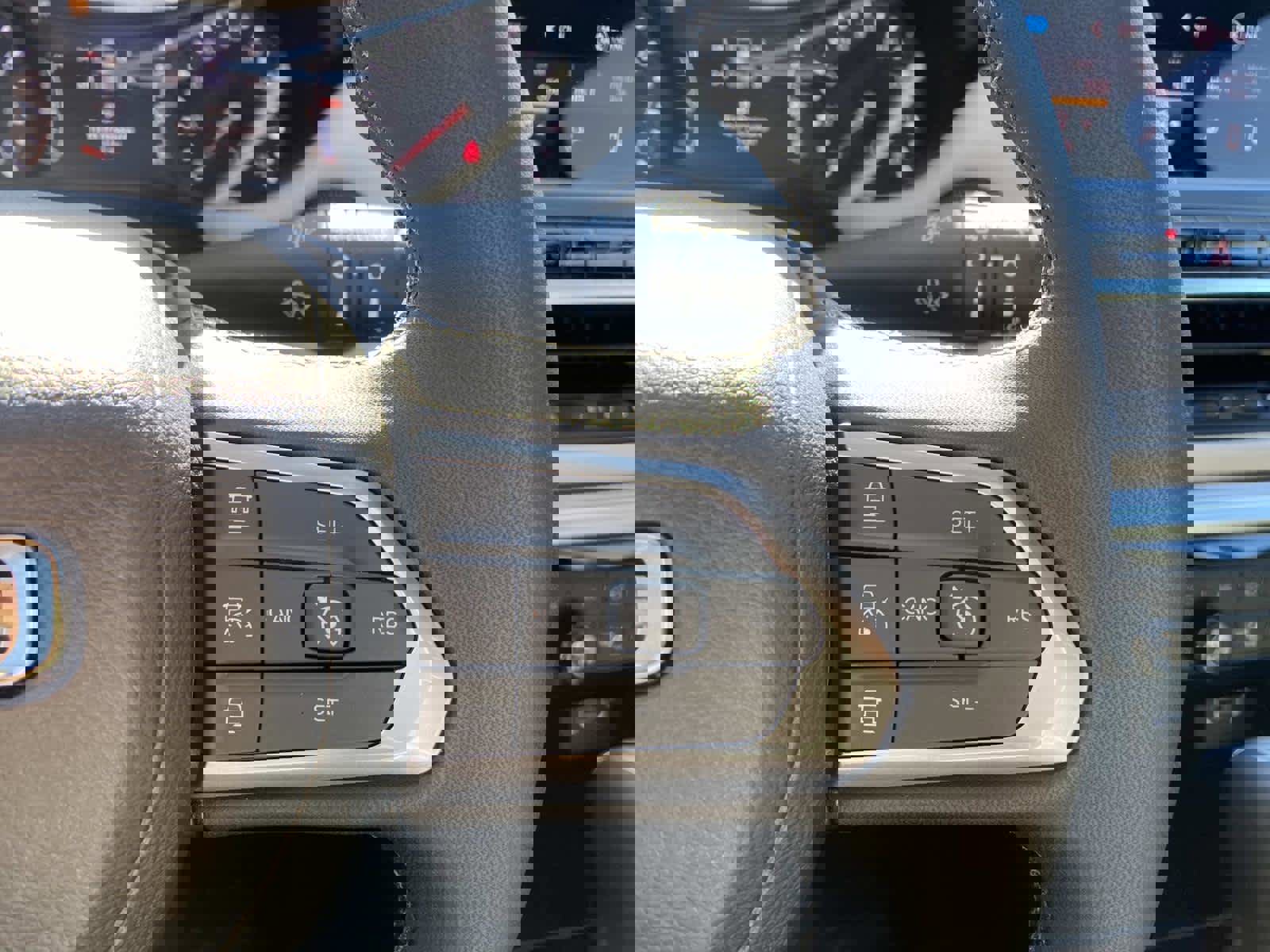 New 2026 Jeep Compass Limited image 13