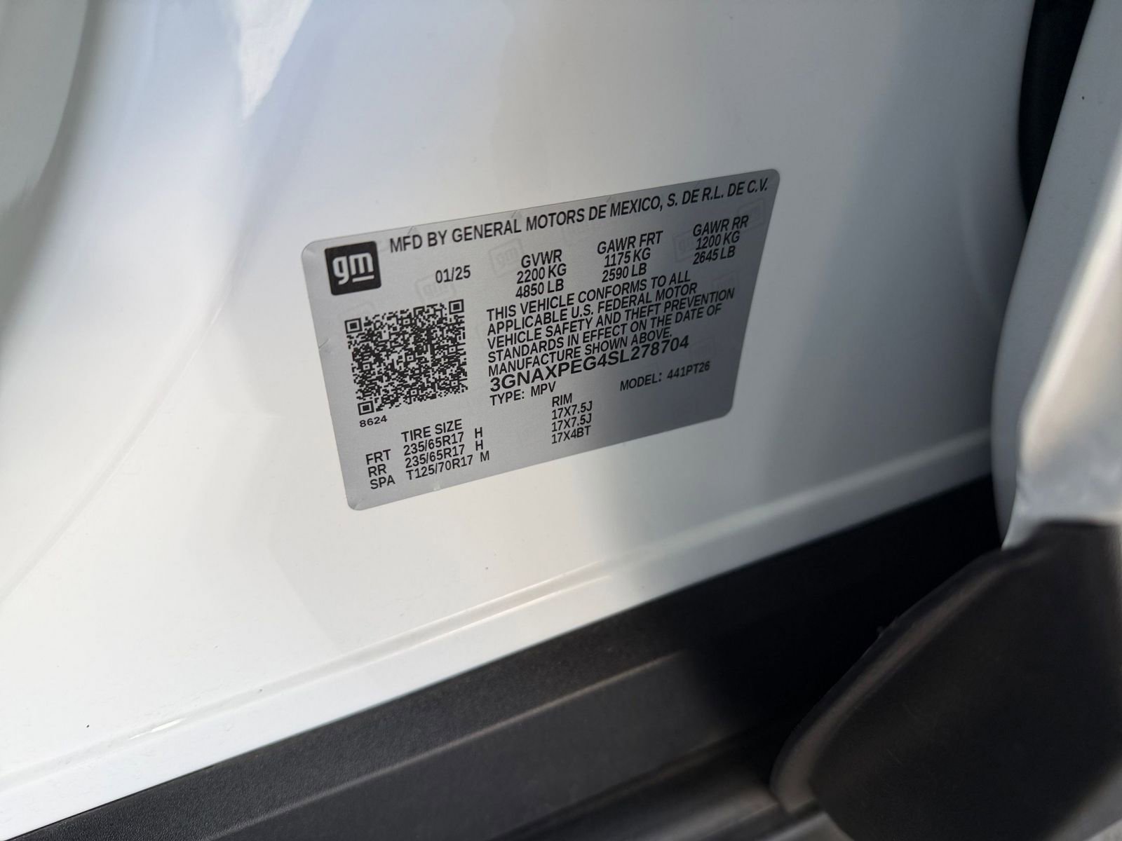 Used 2025 Chevrolet Equinox LT image 28