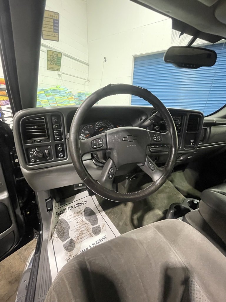 Used 2007 Chevrolet Silverado 2500 LT w/ Heavy-Duty Power Package image 8