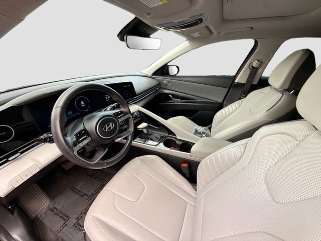 Used 2024 Hyundai Elantra Limited image 21