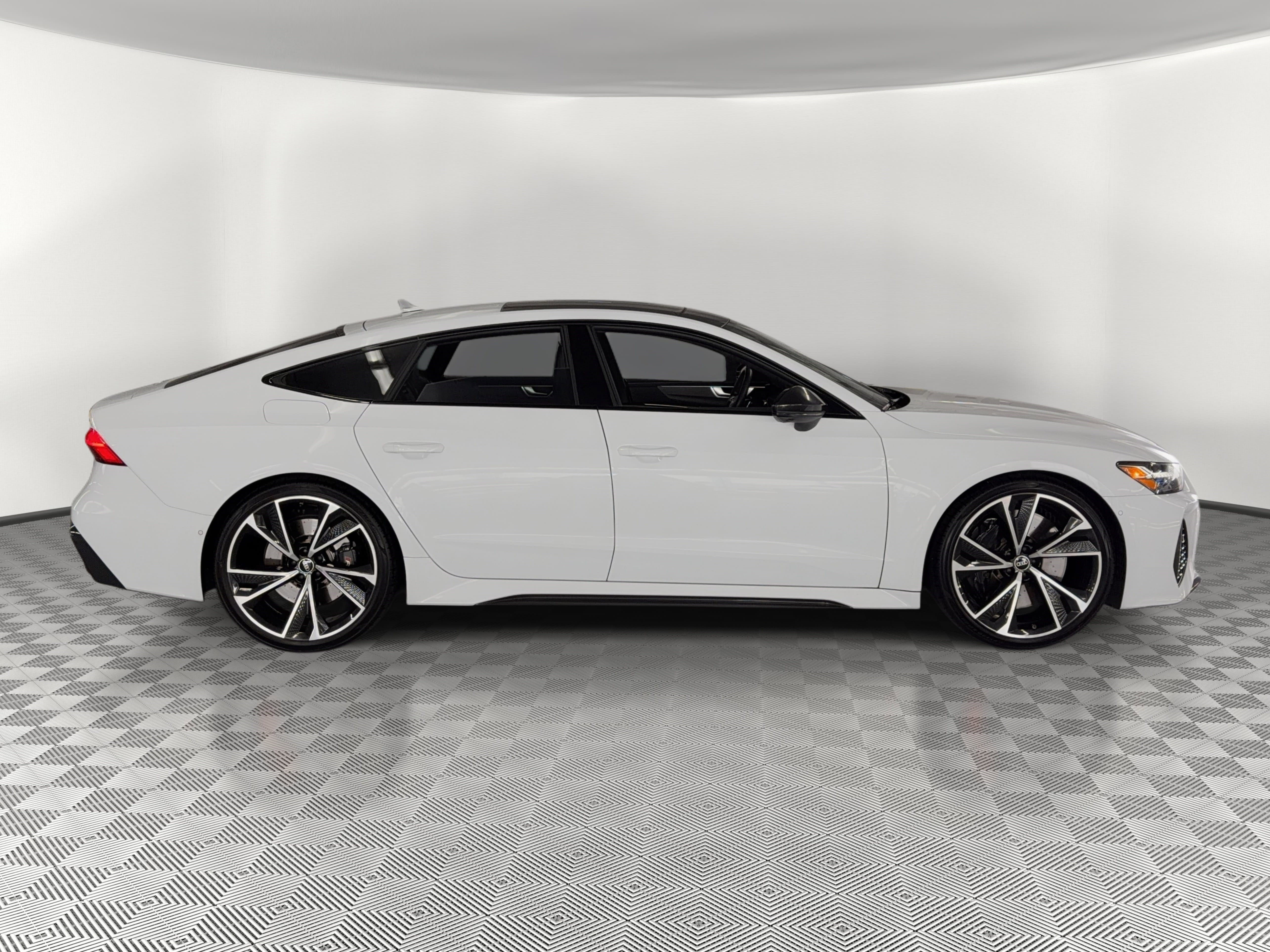 Used 2021 Audi RS 7 Sportback w/ Carbon Optic Package image 8