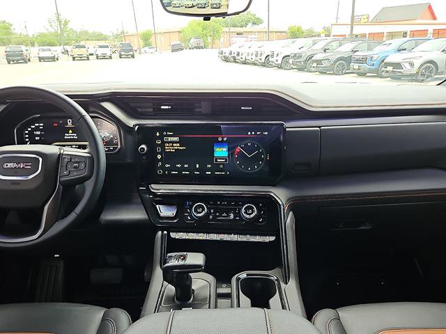 Used 2024 GMC Sierra 1500 AT4 w/ Technology Package image 11