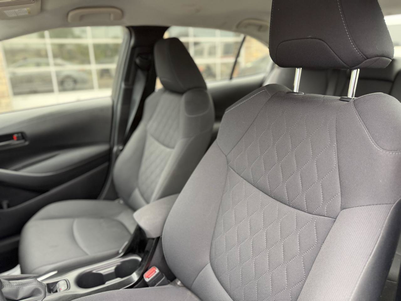 Used 2022 Toyota Corolla LE w/ LE Convenience Package FWD image 14