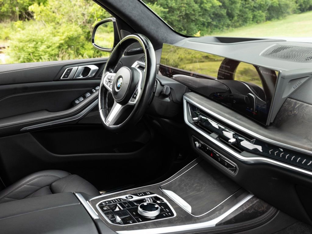 Used 2023 BMW X7 xDrive40i w/ M Sport Package AWD/4WD image 68