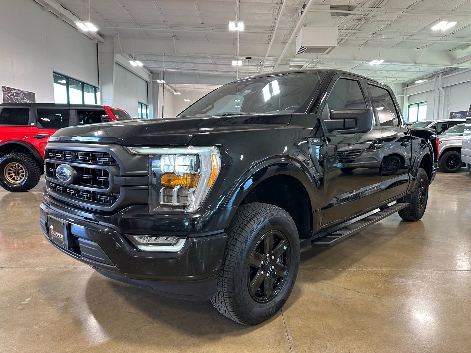 Used 2022 Ford F150 XLT w/ Equipment Group 302A High image 3