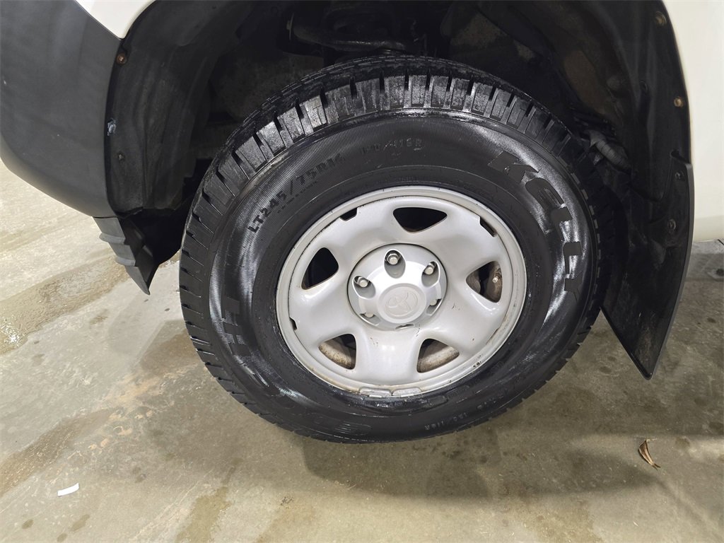 Used 2018 Toyota Tacoma SR image 26