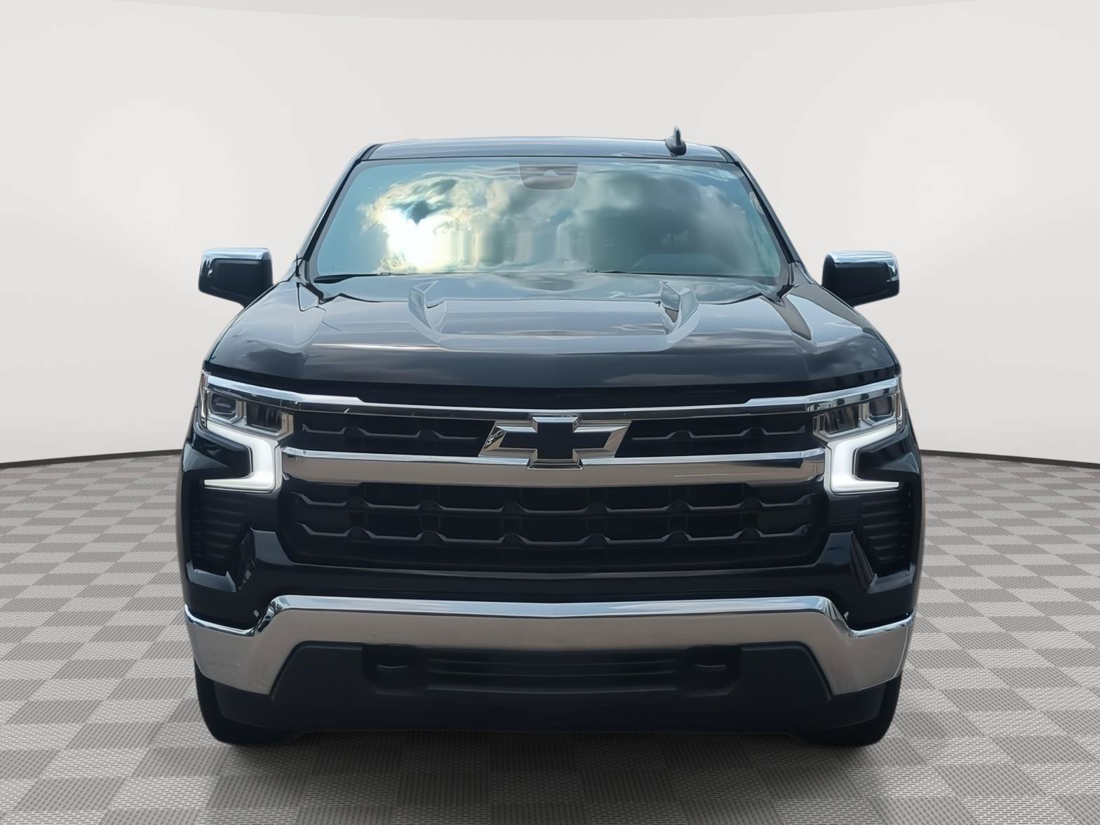 Used 2024 Chevrolet Silverado 1500 LT AWD/4WD image 8