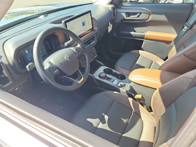 Used 2026 Ford Bronco Sport Outer Banks AWD/4WD image 3