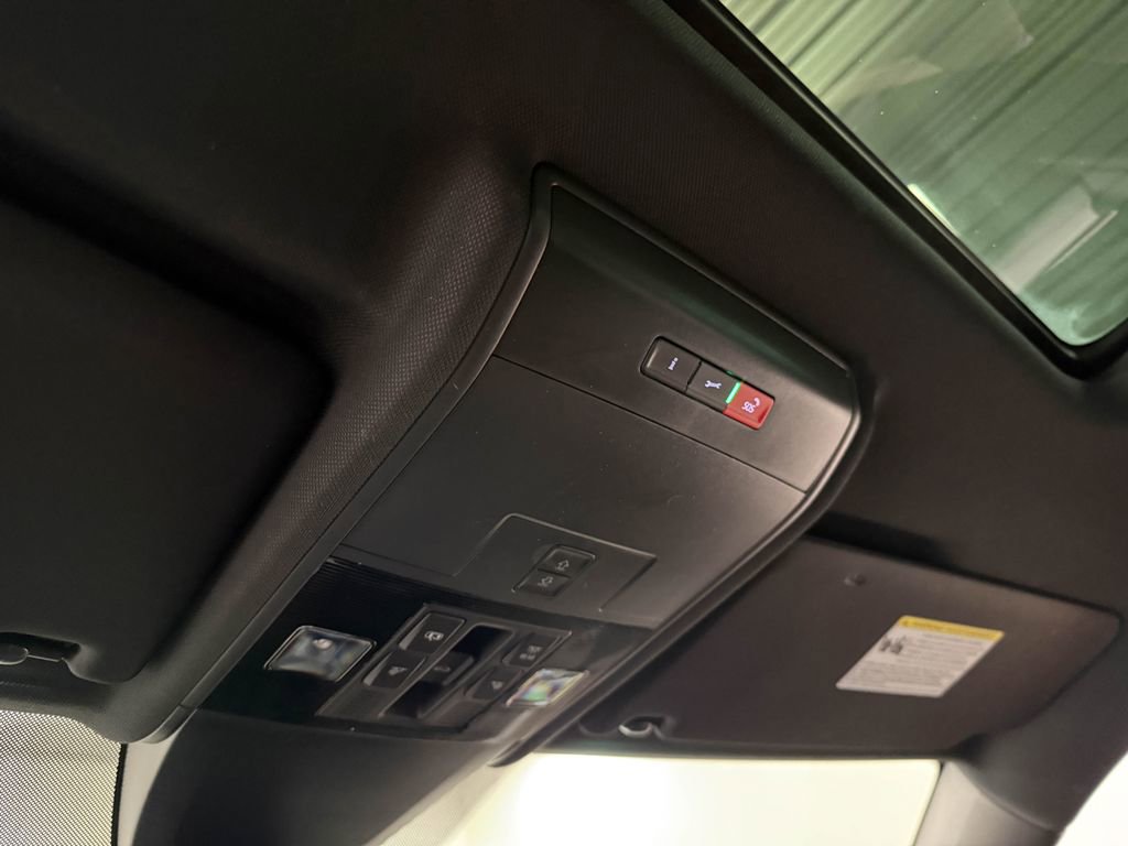 Used 2023 Volkswagen Atlas Cross Sport SEL Premium R-Line image 86