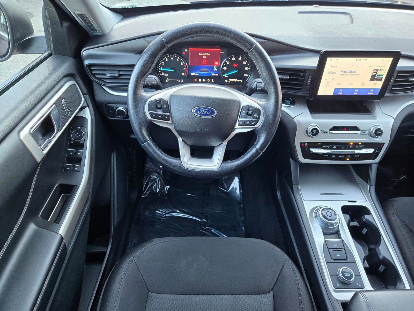 Used 2022 Ford Explorer XLT image 13