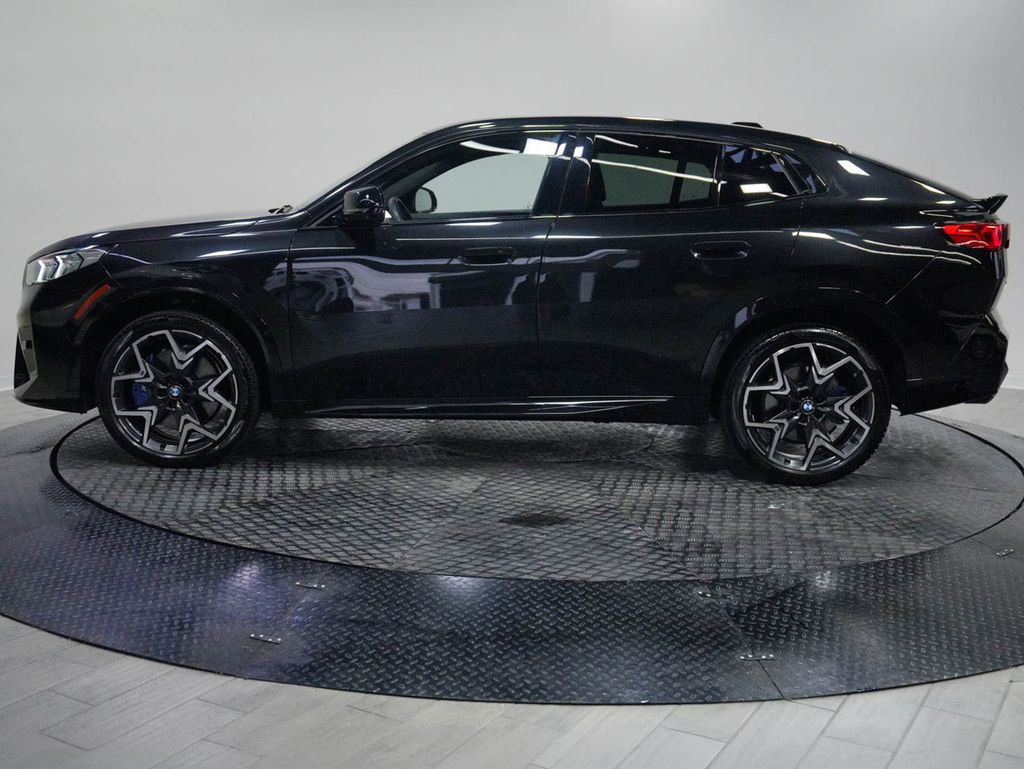 Used 2025 BMW X2 M35i AWD/4WD image 4