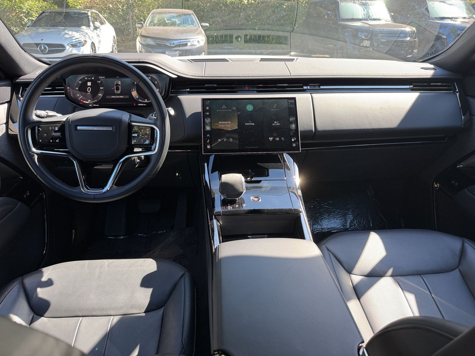 Used 2025 Land Rover Range Rover Sport SE AWD/4WD image 16