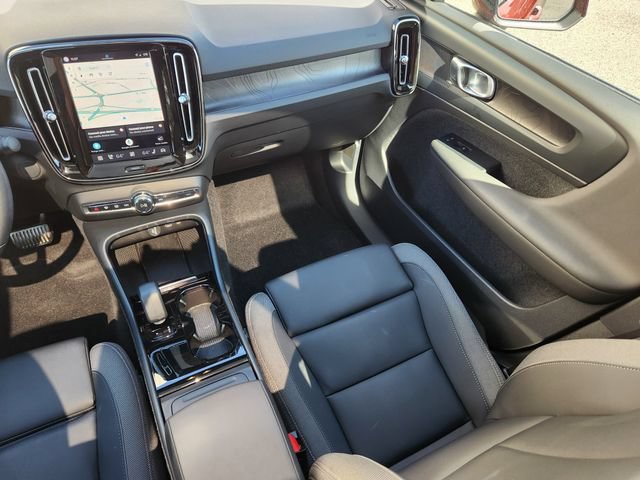 Certified 2023 Volvo C40 Recharge Core w/ Climate Package AWD/4WD image 13