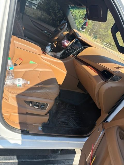 Used 2017 Cadillac Escalade Platinum AWD/4WD image 10