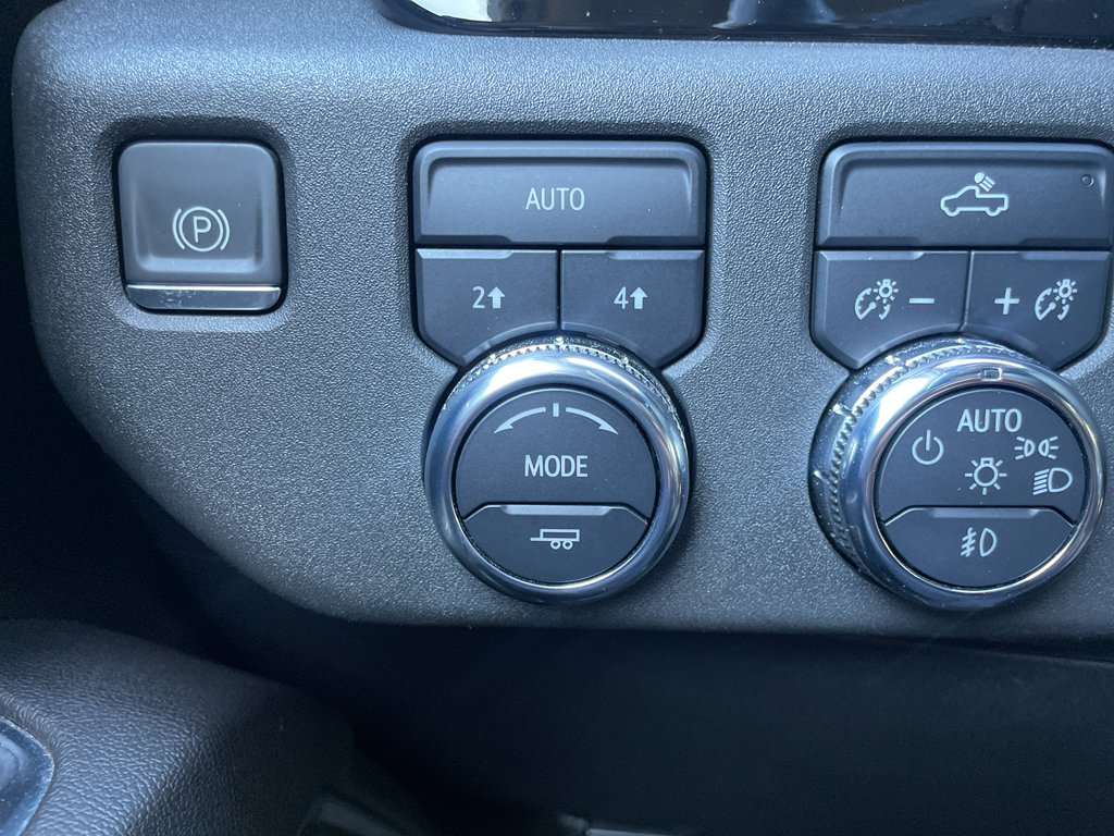 Used 2023 GMC Sierra 1500 Elevation AWD/4WD image 24