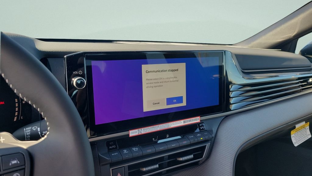 Used 2026 Toyota Camry SE w/ Multimedia Upgrade Package FWD image 21