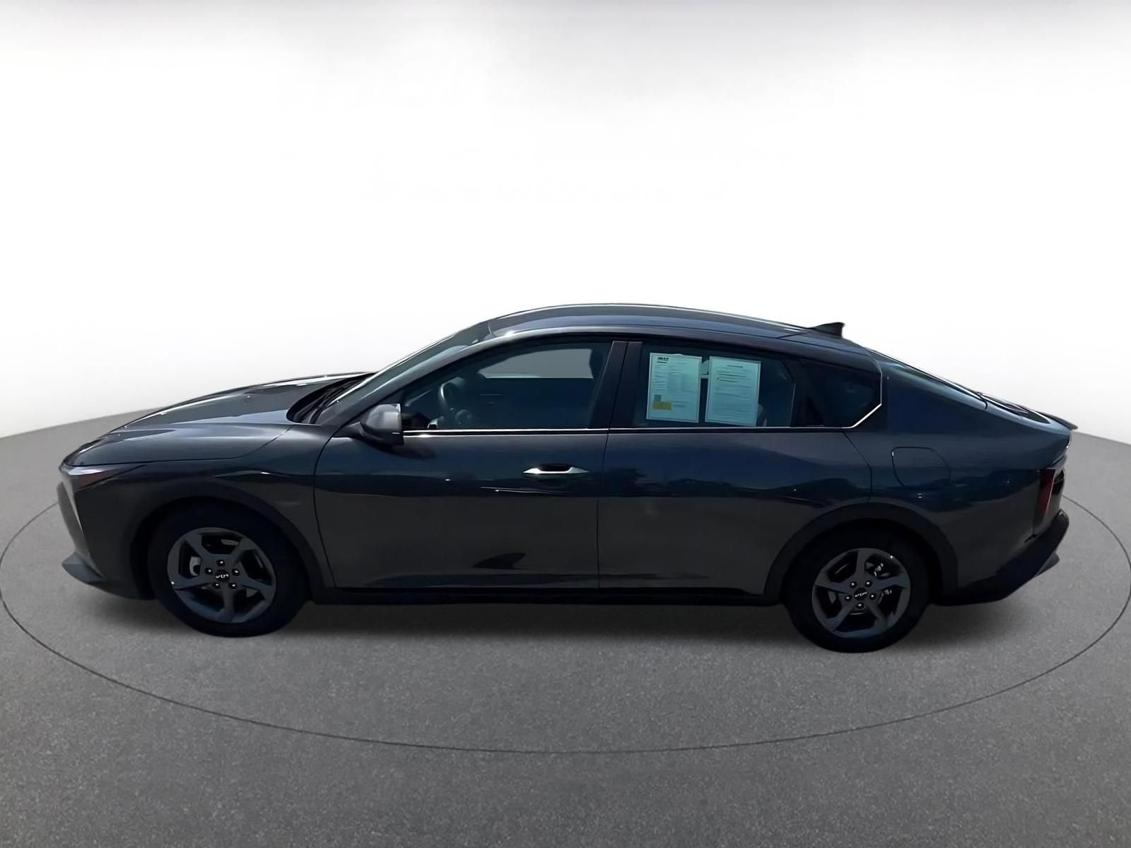 Used 2025 Kia K4 FWD image 9