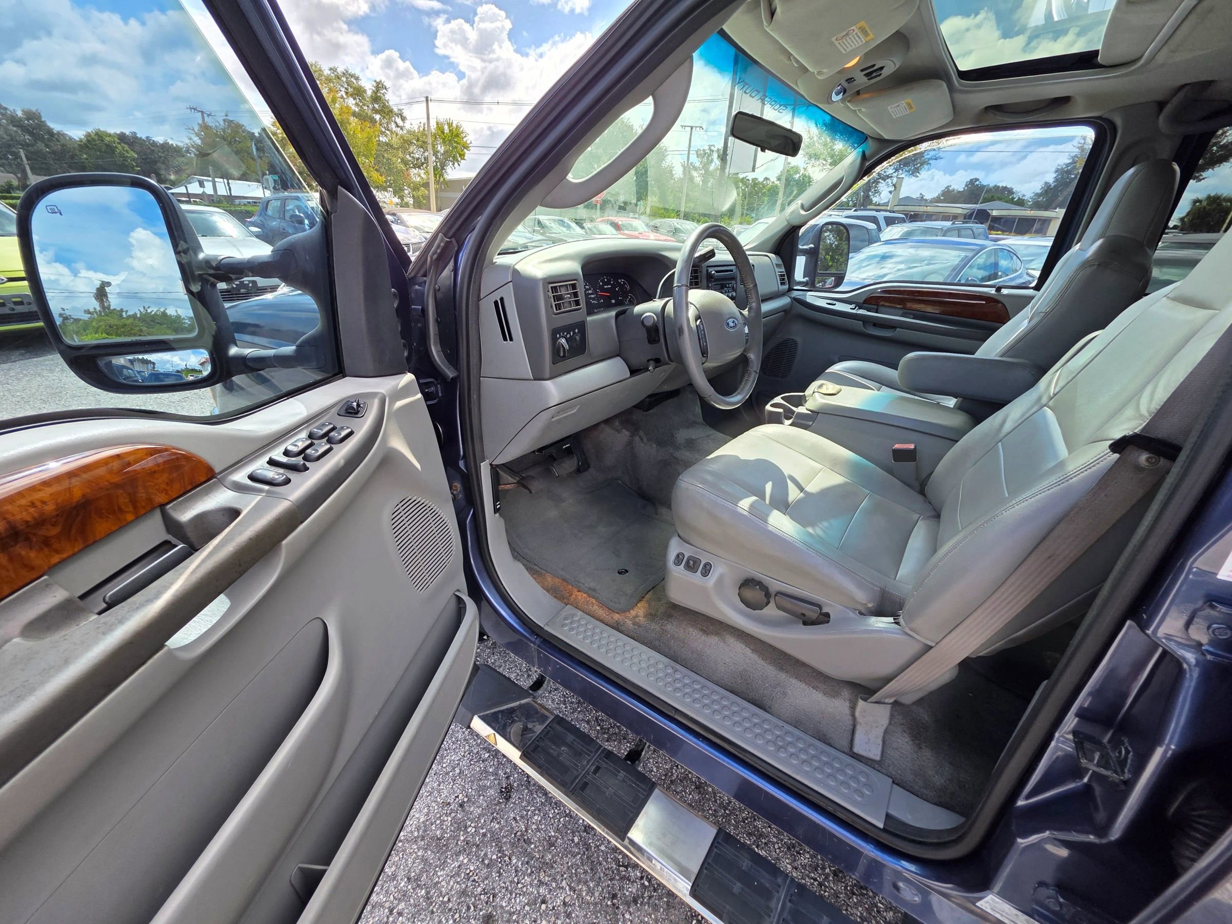 Used 2004 Ford F250 XL image 12