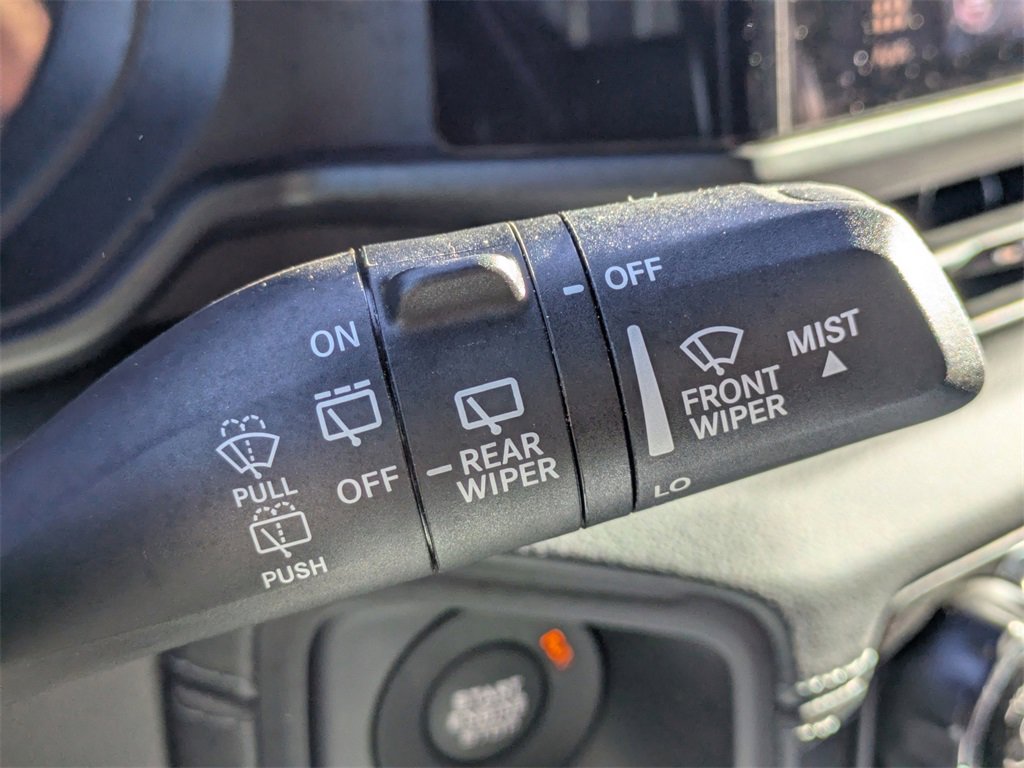 Used 2024 Jeep Wrangler Unlimited Rubicon image 31