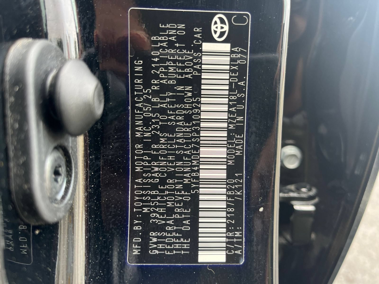 Used 2025 Toyota Corolla LE FWD image 33