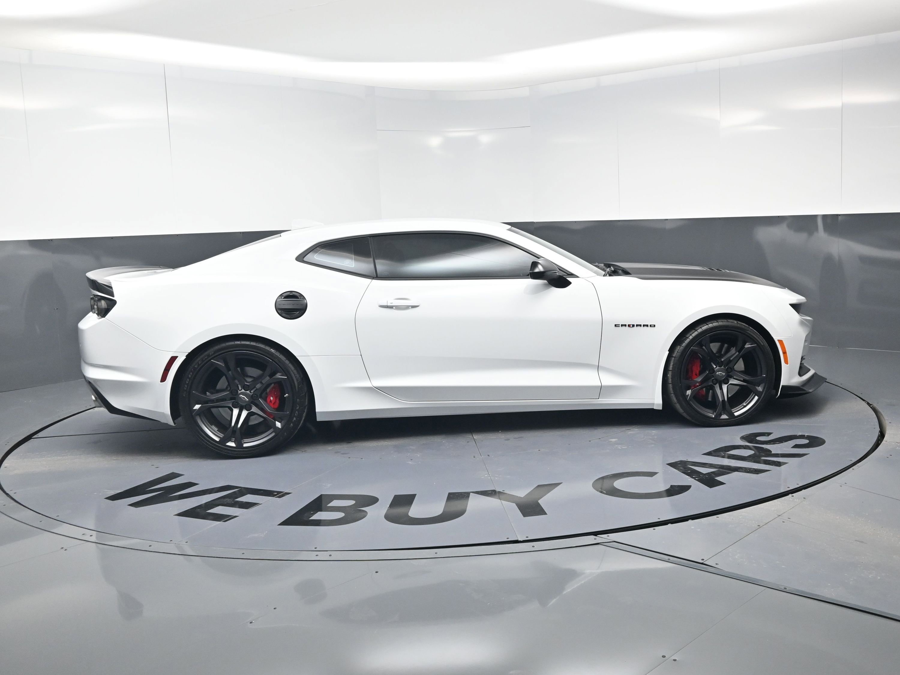 Used 2023 Chevrolet Camaro SS RWD image 10