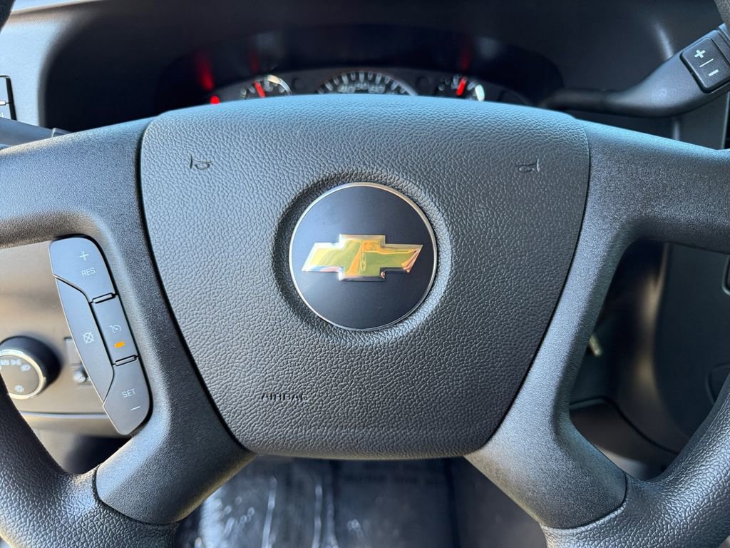 New 2026 Chevrolet Express 3500 LT w/ LT Preferred Equipment Group RWD image 20