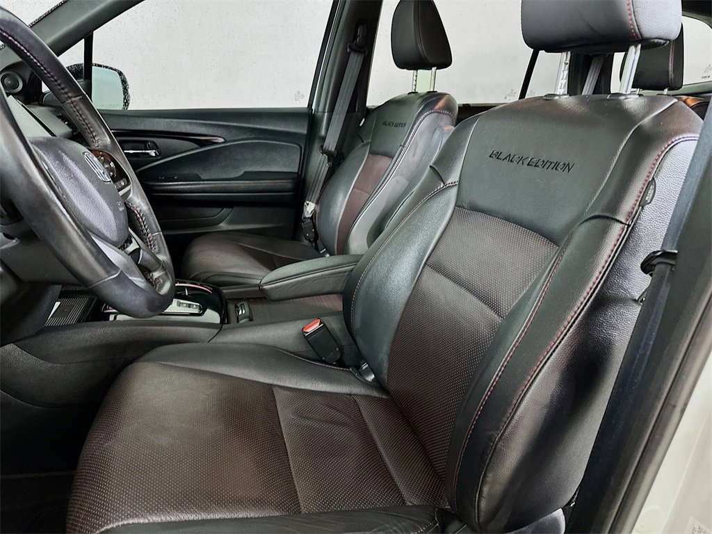Certified 2022 Honda Pilot Black Edition image 8