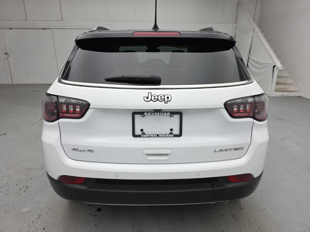 Used 2022 Jeep Compass Limited AWD/4WD image 11