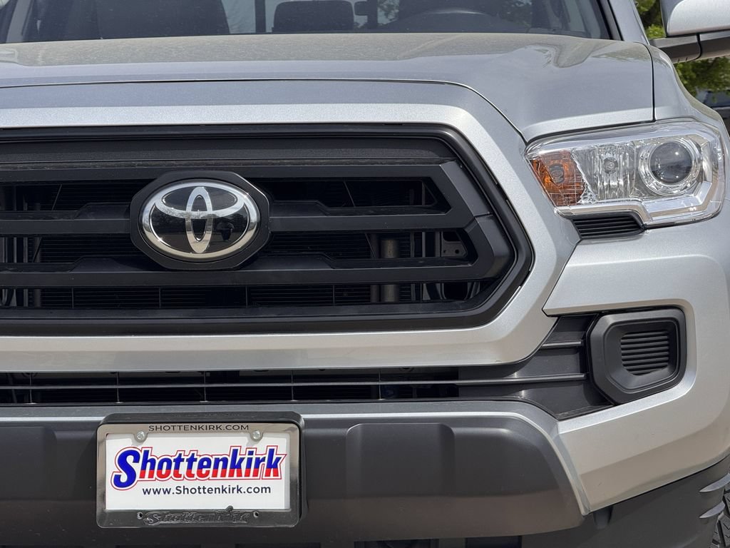 Used 2023 Toyota Tacoma SR AWD/4WD image 7