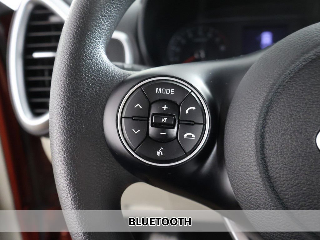 Used 2021 Kia Soul LX FWD image 4