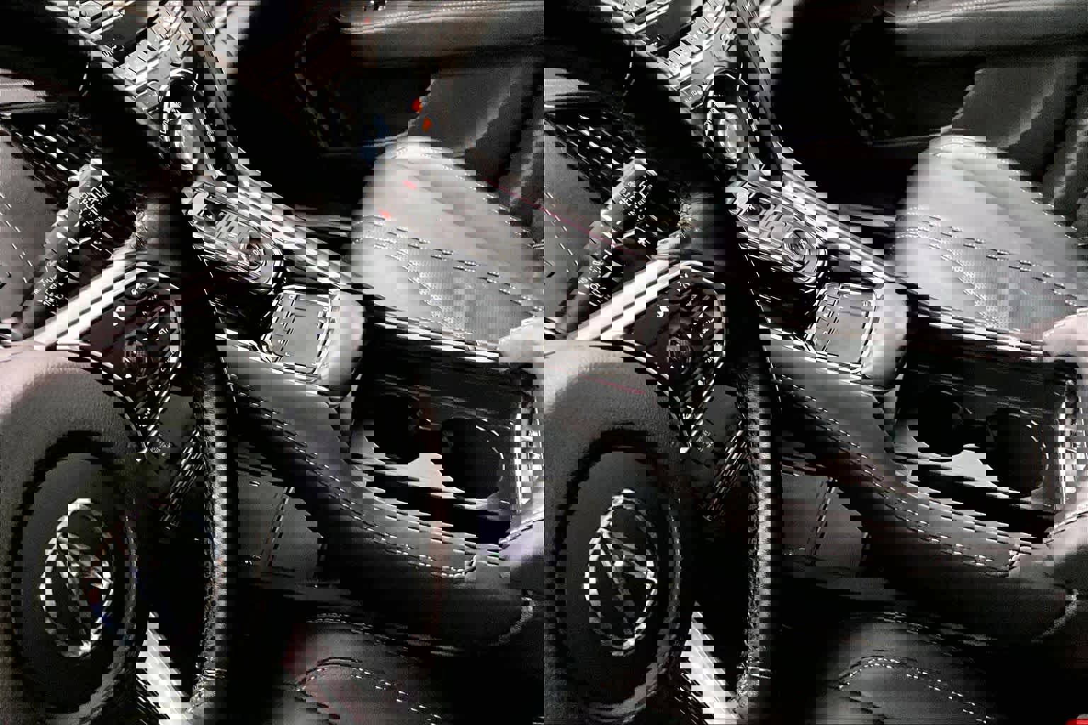 Used 2022 Acura RDX FWD w/ Technology Package image 16