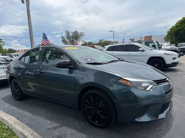 Used 2015 Toyota Corolla LE FWD video 1