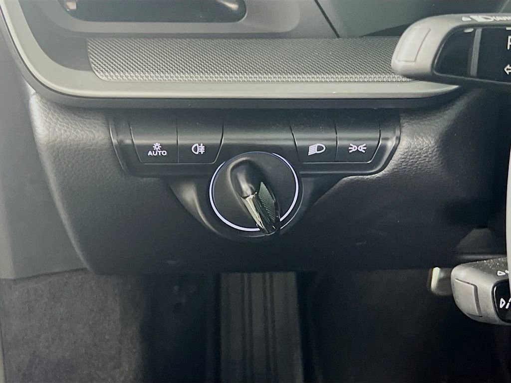 Certified 2024 Porsche 911 Carrera image 11