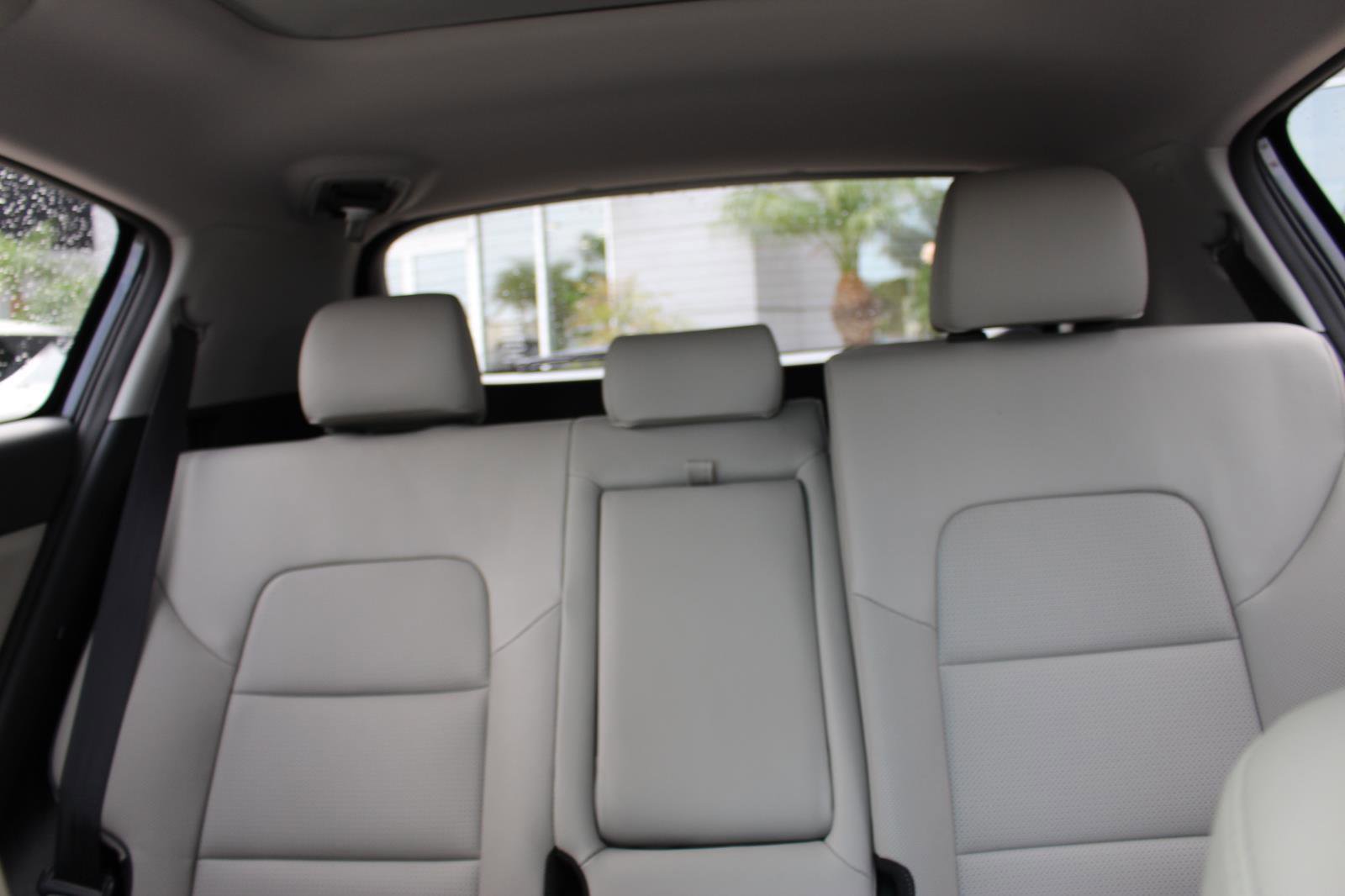 Certified 2022 Kia Sportage EX w/ EX Technology Package image 28