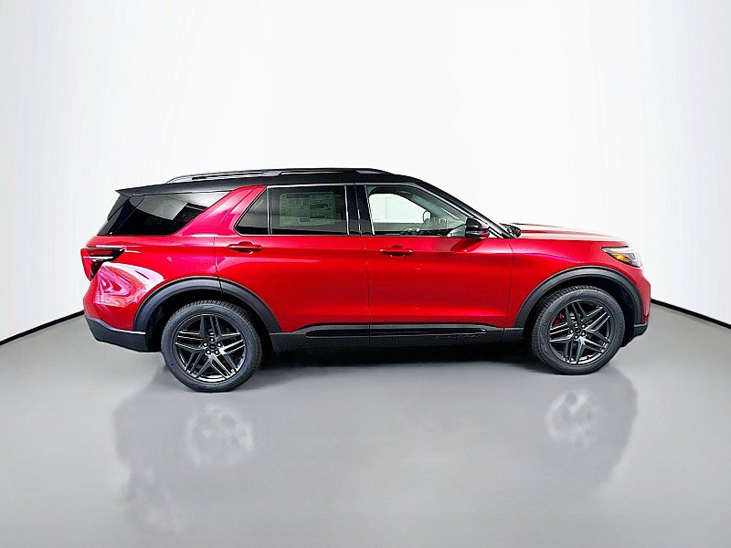 New 2025 Ford Explorer ST-Line w/ Premium Package AWD/4WD image 8