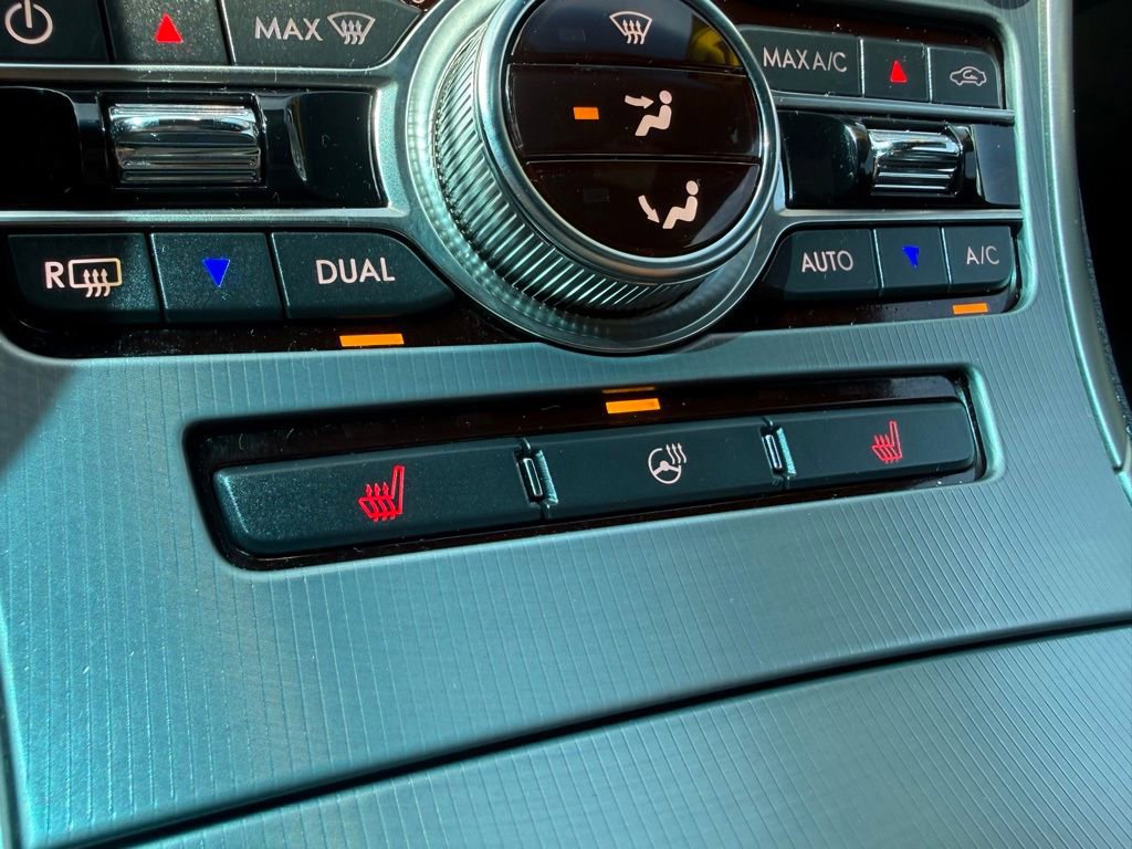 Used 2019 Lincoln MKZ Reserve w/ Reserve Plus Package image 34