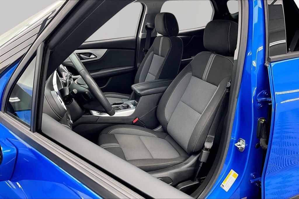 Used 2024 Chevrolet Blazer LT FWD image 25
